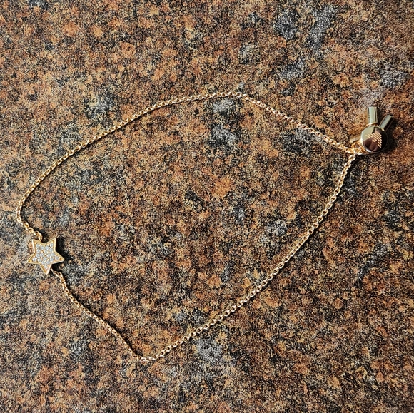 EMPORIO ARMANI brand Rose Gold tone bracelet with crystal star - Picture 2 of 6